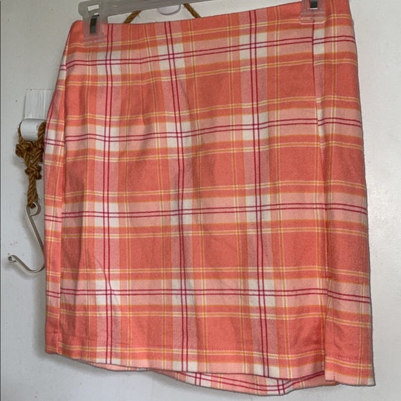 wild fable Dresses & Skirts - Wild Fable skirt with zipper in the back